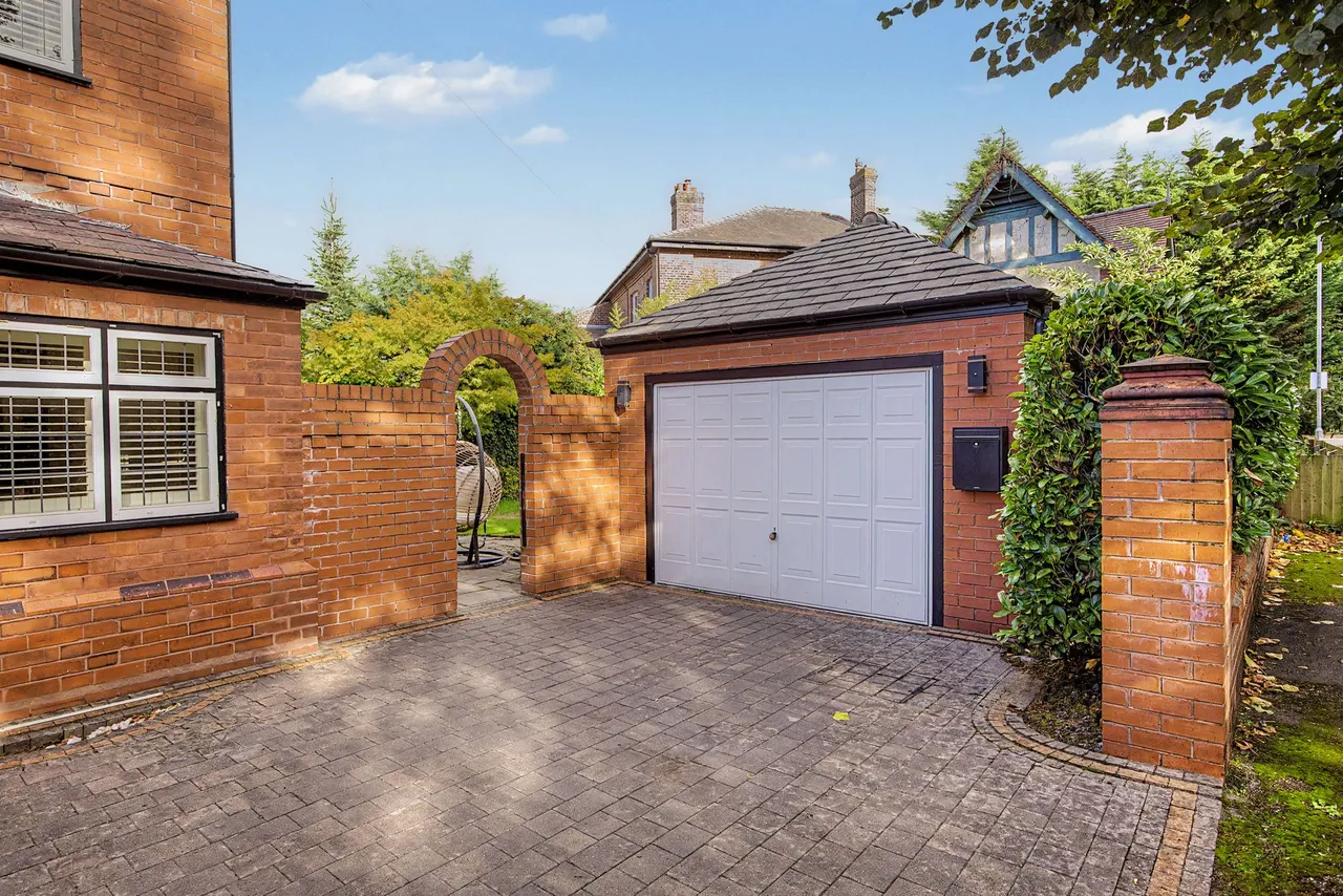 Hill Top Road, Warrington, photo 18