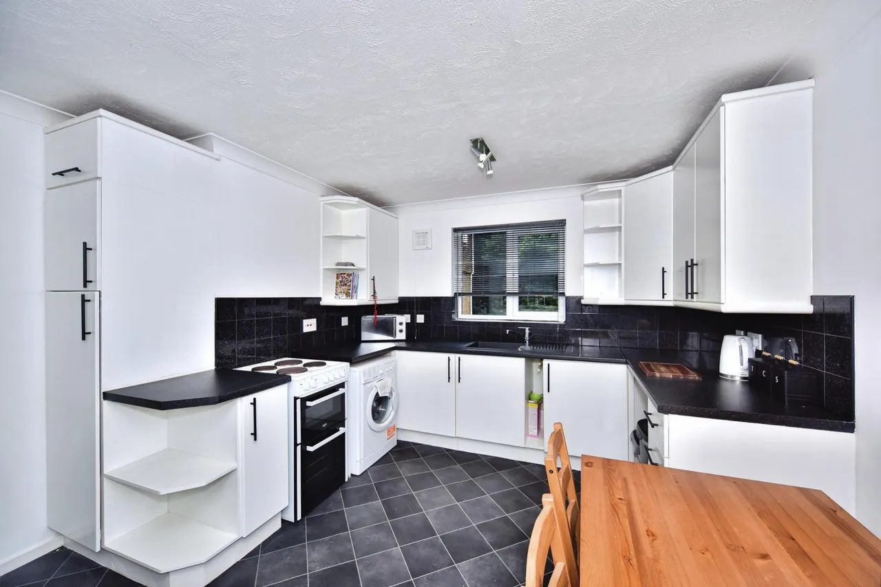 Fallowfield, Sittingbourne, ME10, photo 12