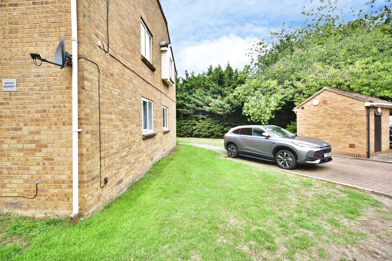 Fallowfield, Sittingbourne, ME10, photo 20