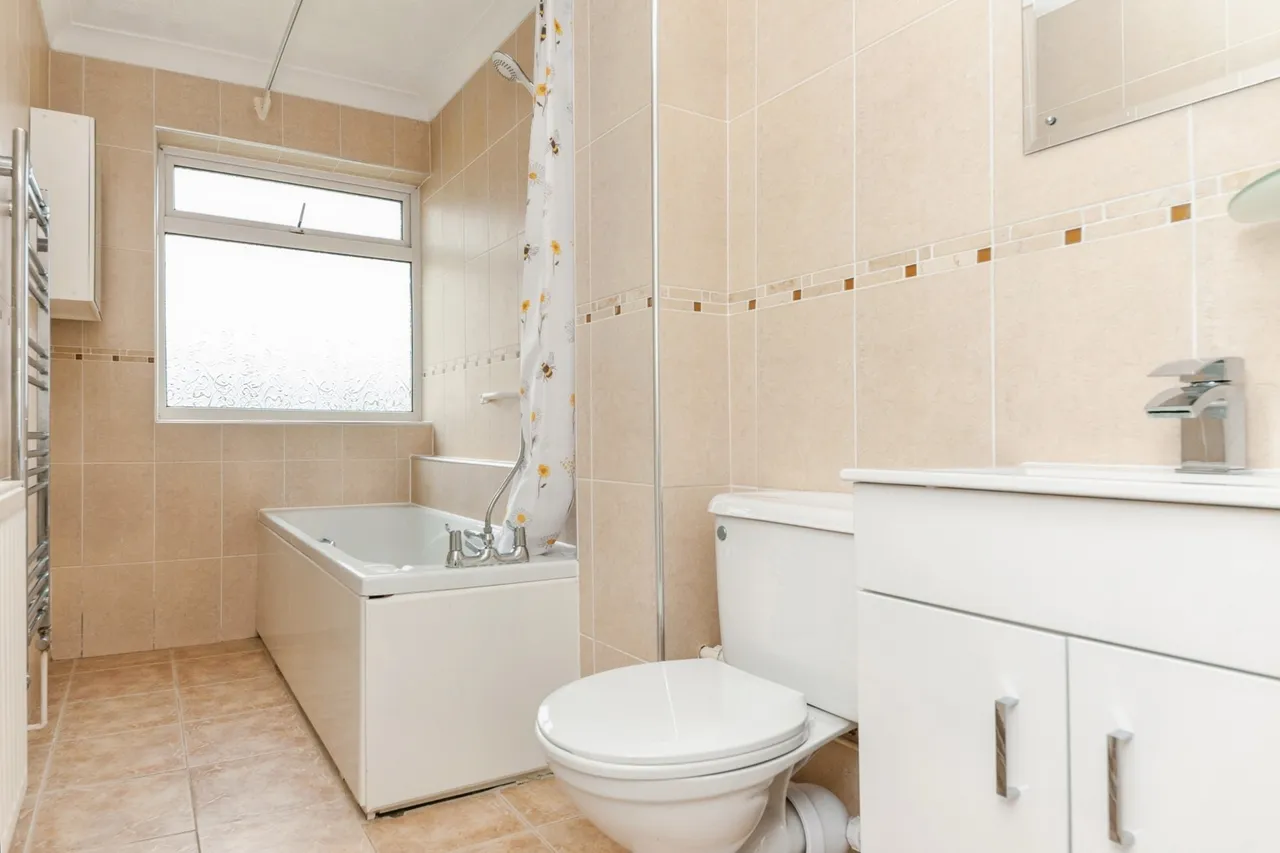 Marine Parade West, Clacton-on-Sea, Essex, CO15, photo 10