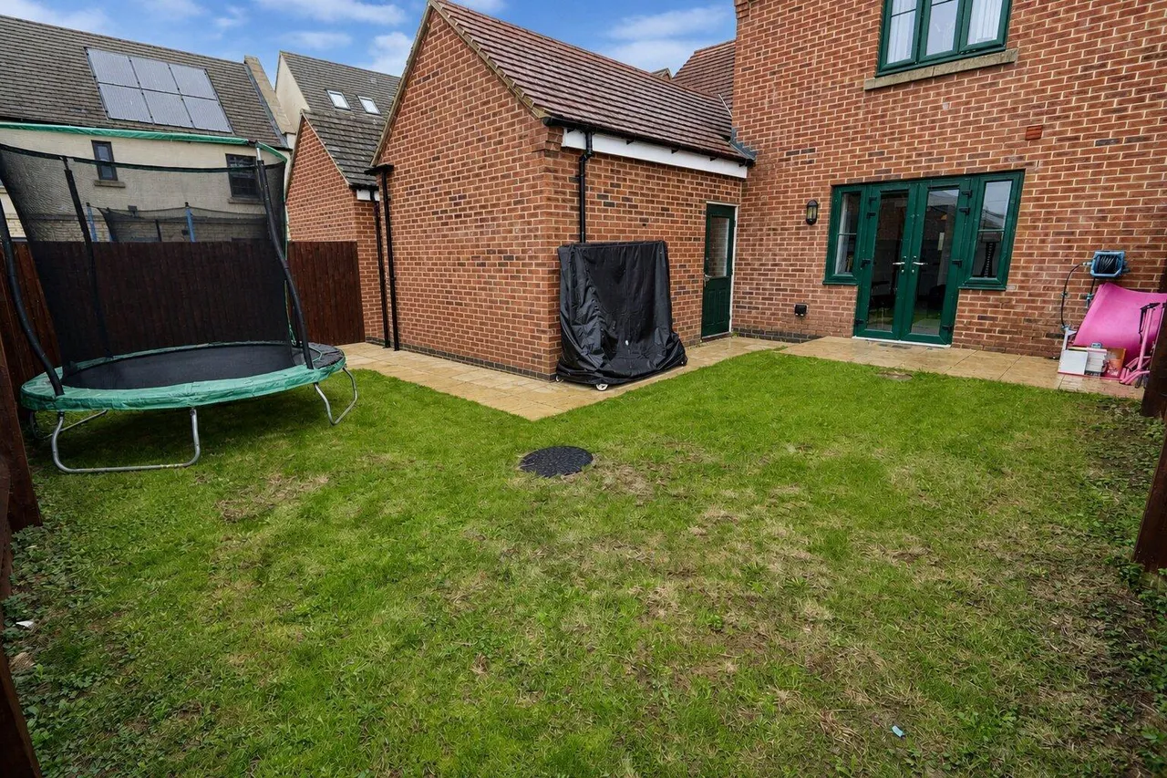 Blakesley Street, Corby, NN17, photo 19