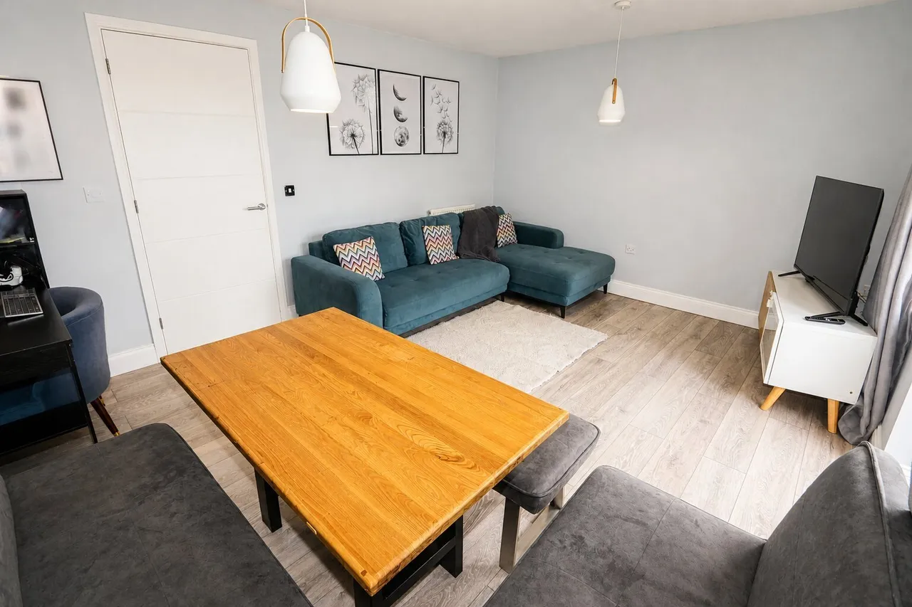 Blakesley Street, Corby, NN17, photo 2