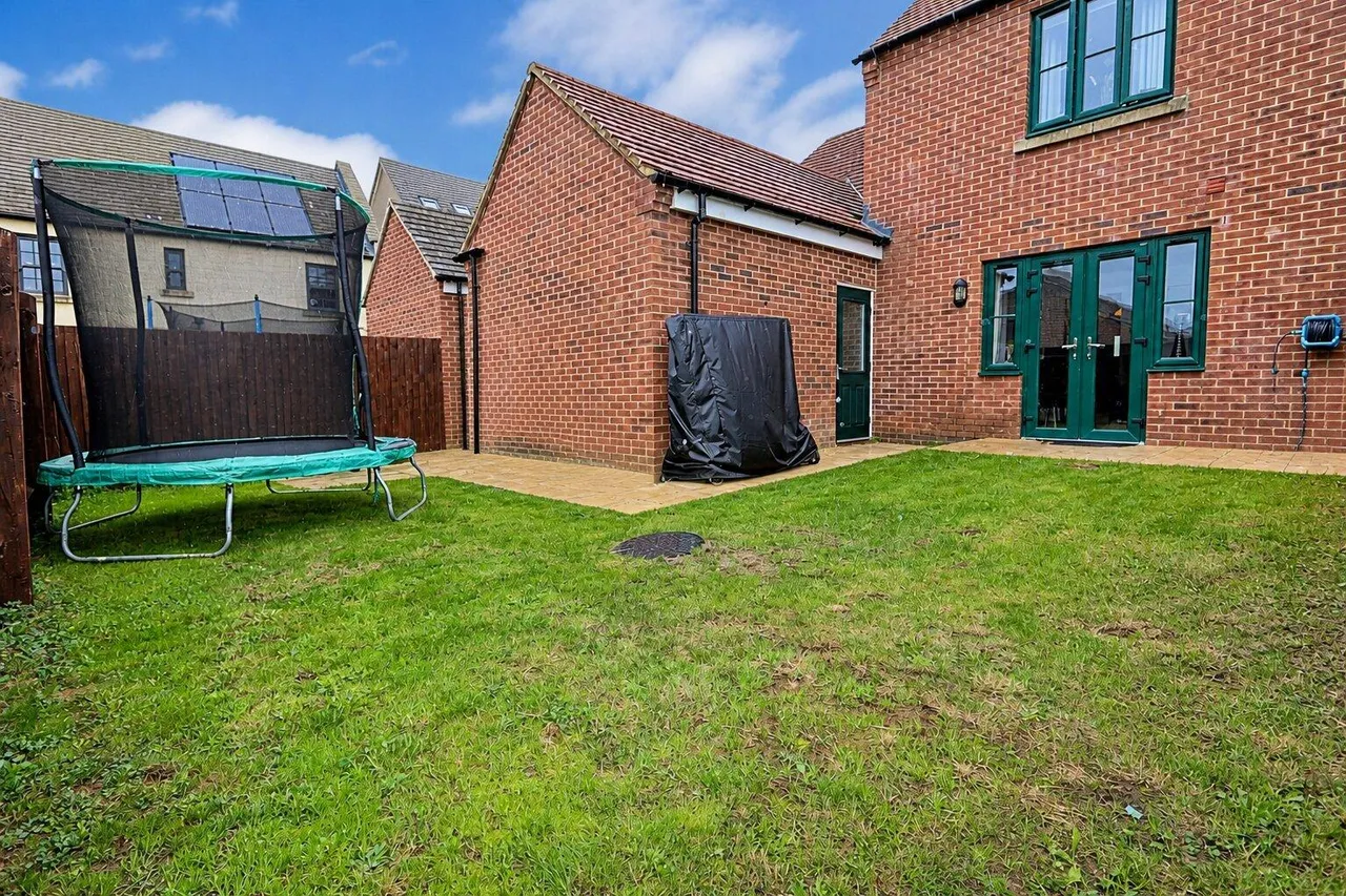 Blakesley Street, Corby, NN17, photo 18
