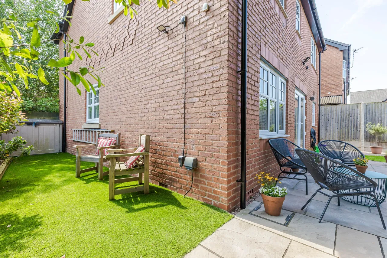 Georges Place, Tarporley, photo 35