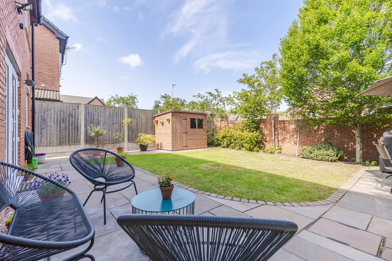 Georges Place, Tarporley, photo 30