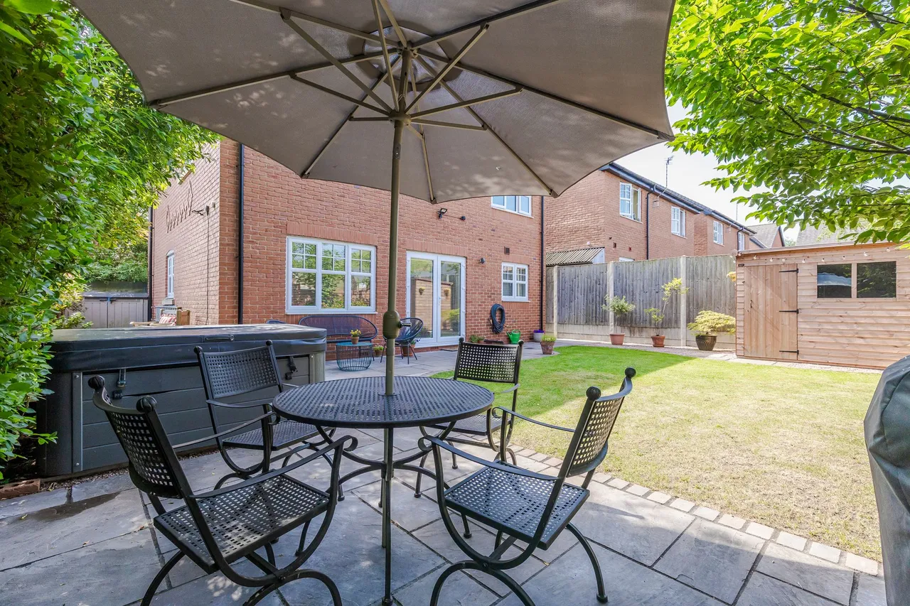 Georges Place, Tarporley, photo 34