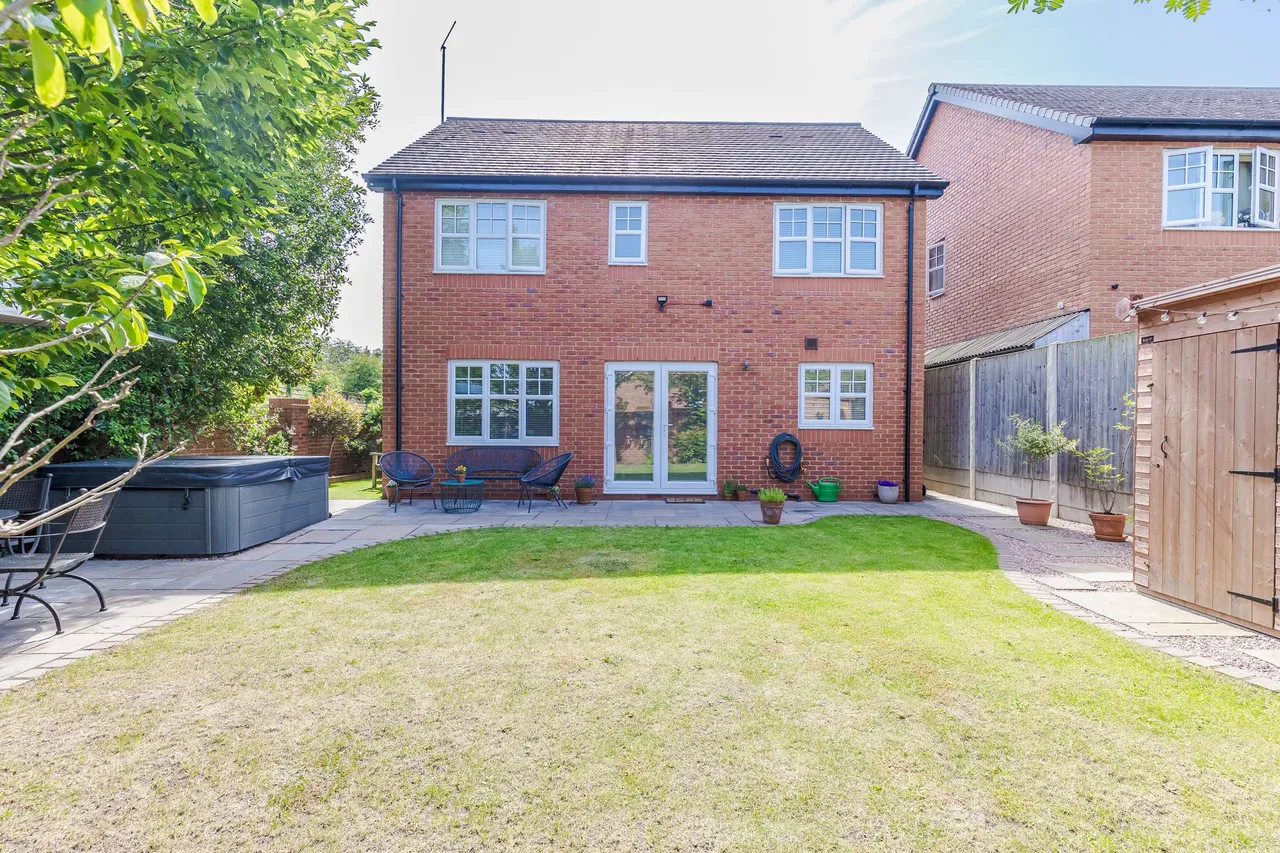Georges Place, Tarporley, photo 28
