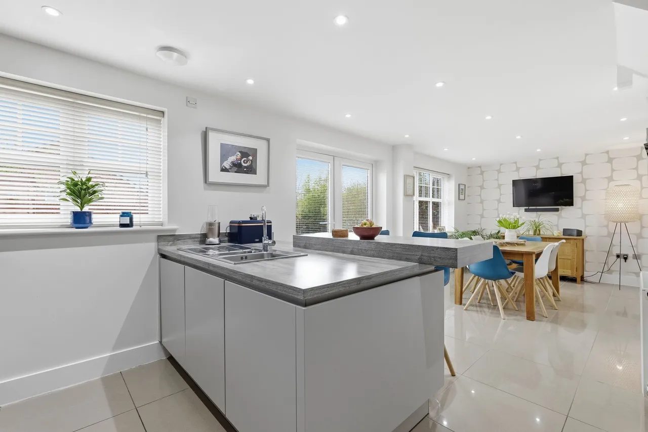 Georges Place, Tarporley, photo 2