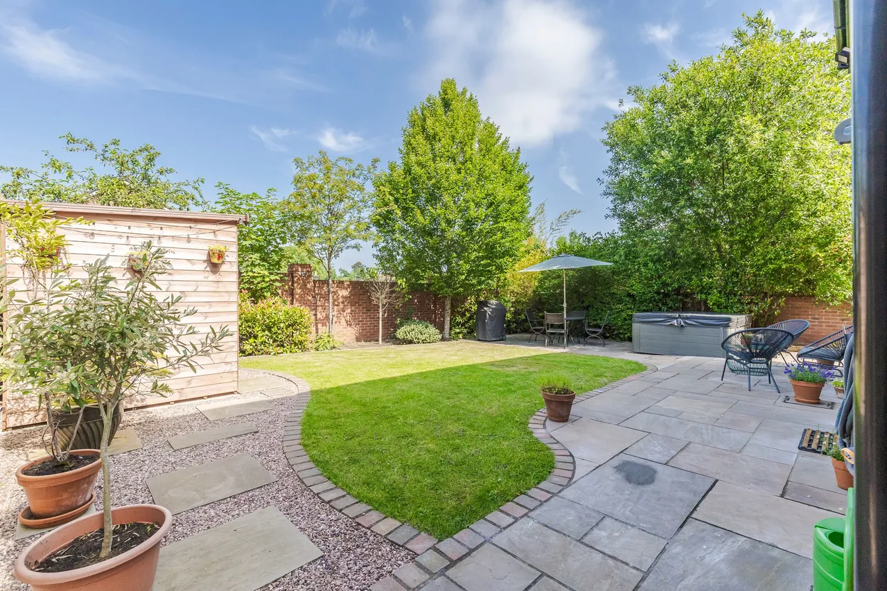 Georges Place, Tarporley, photo 29