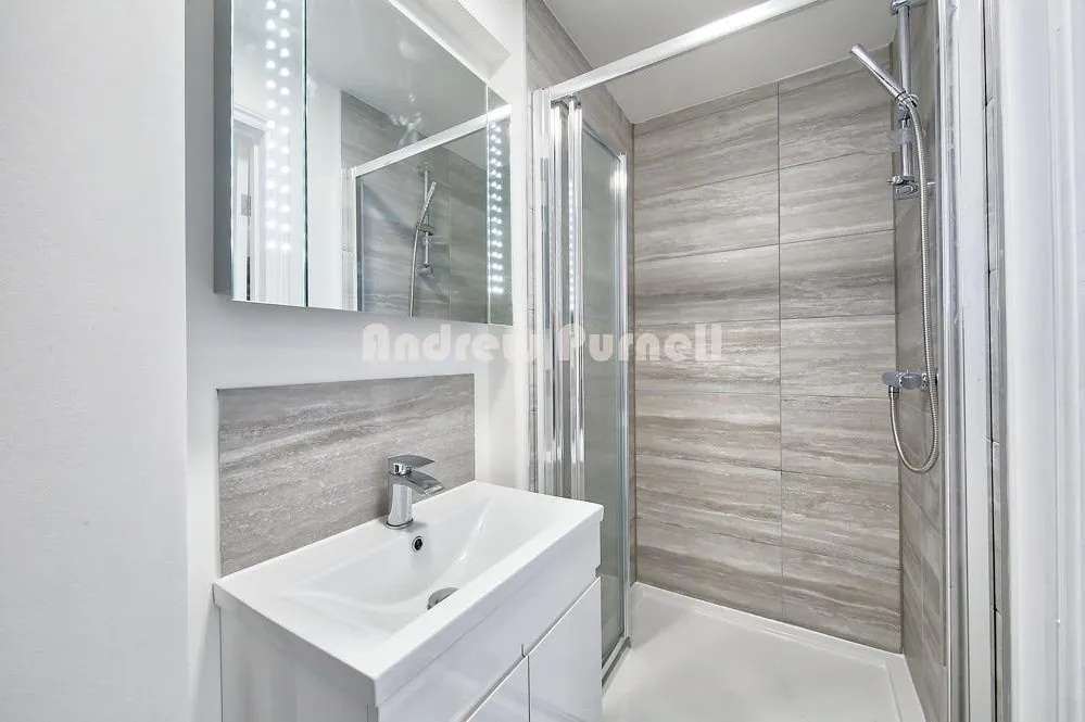 Dulka Road, Clapham Junction, SW11, photo 2