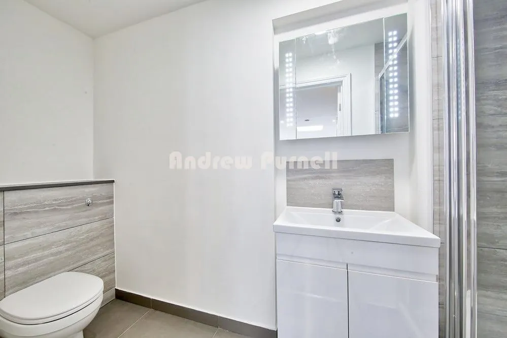 Dulka Road, Clapham Junction, SW11, photo 4