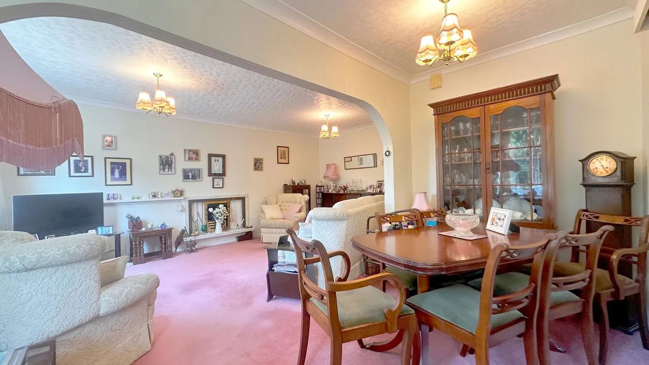 Milton Drive, Stockport, photo 9