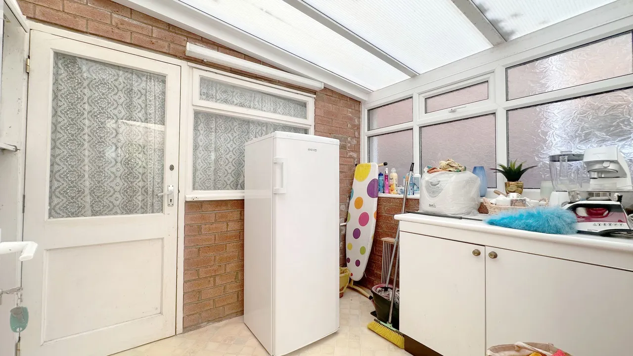 Milton Drive, Stockport, photo 19