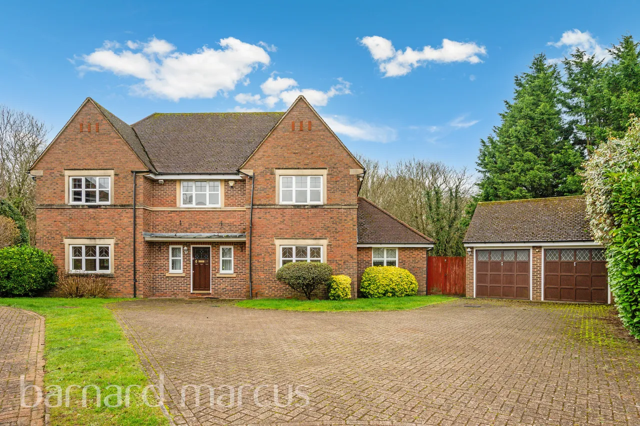 5 bed house to rent — Heathside Place, EPSOM