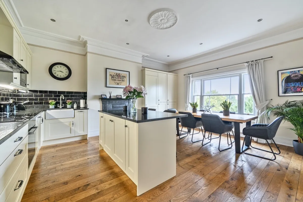Clifton Road, Winchester SO22, photo 2