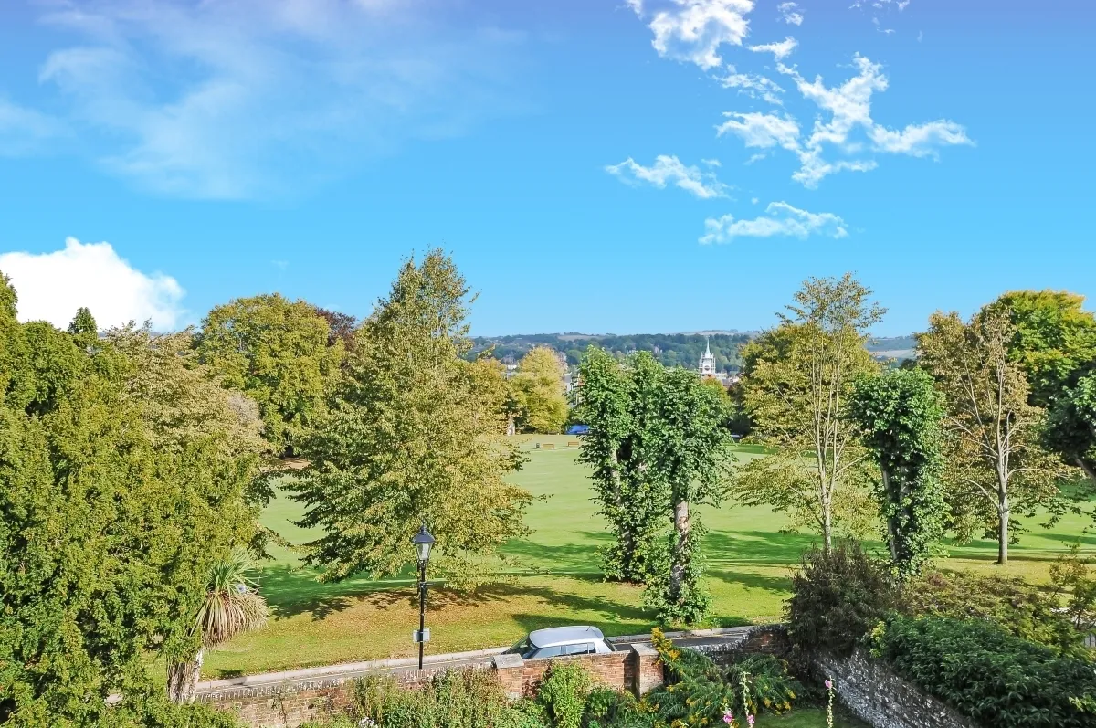 Clifton Road, Winchester SO22, photo 4