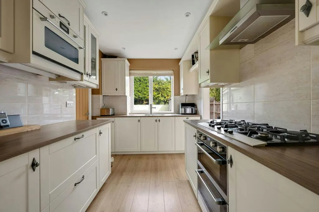 Whitegates Avenue, West Kingsdown, TN15, photo 7