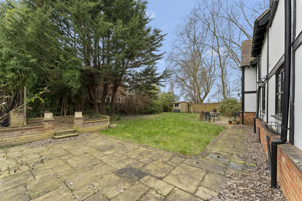Timsway, Staines-upon-Thames, photo 13