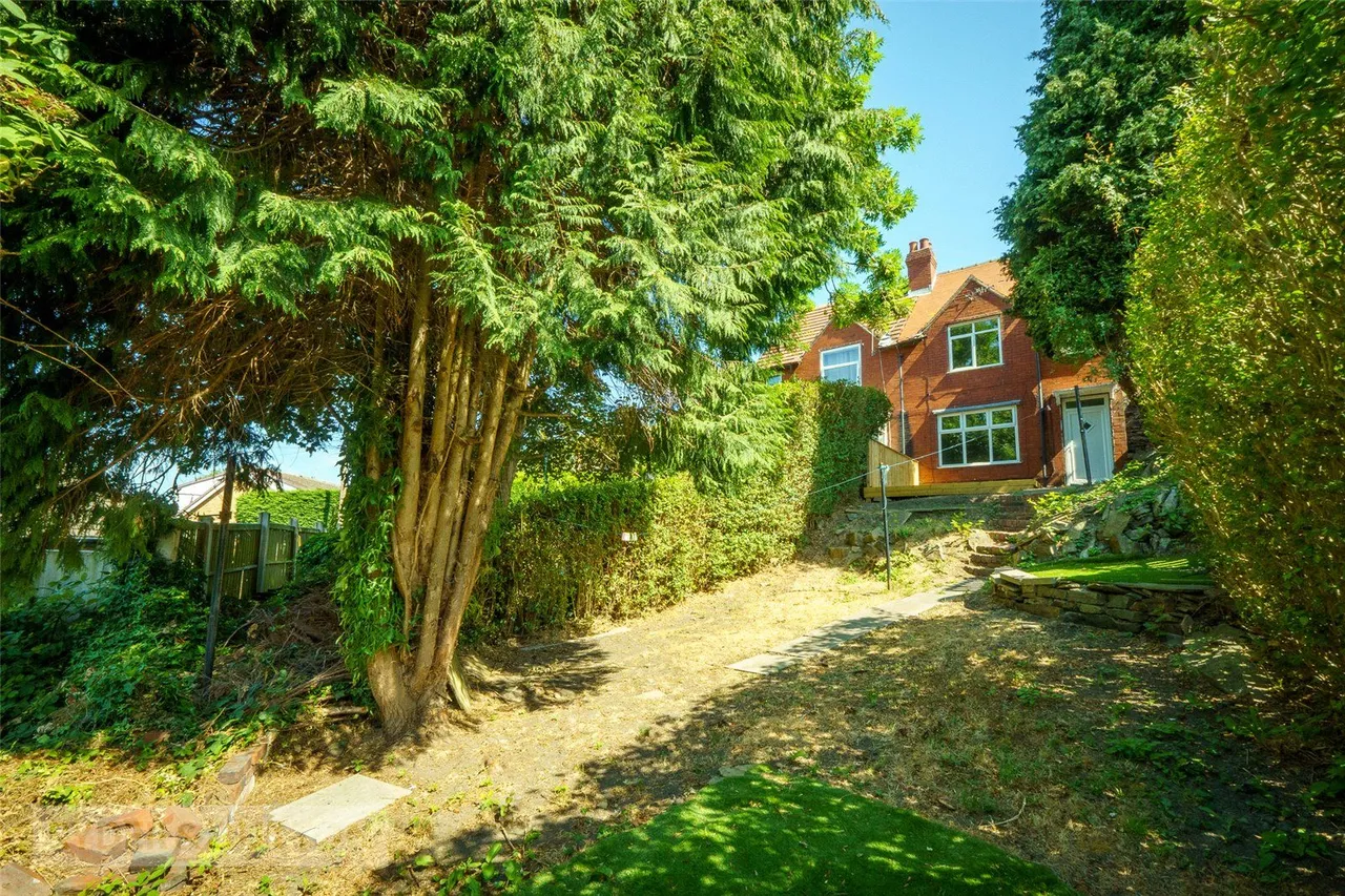 Wakefield Road, Fenay Bridge, HD8, photo 15