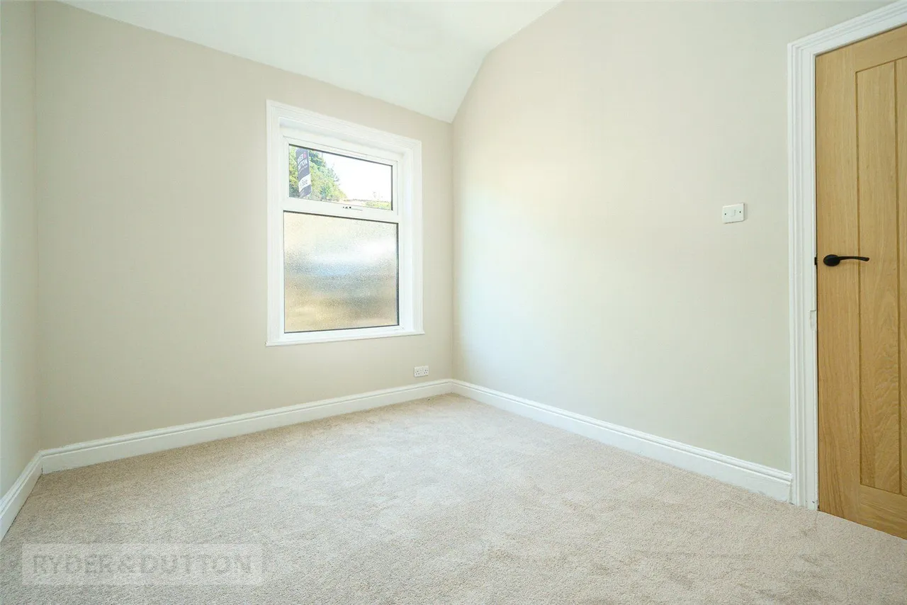 Wakefield Road, Fenay Bridge, HD8, photo 7