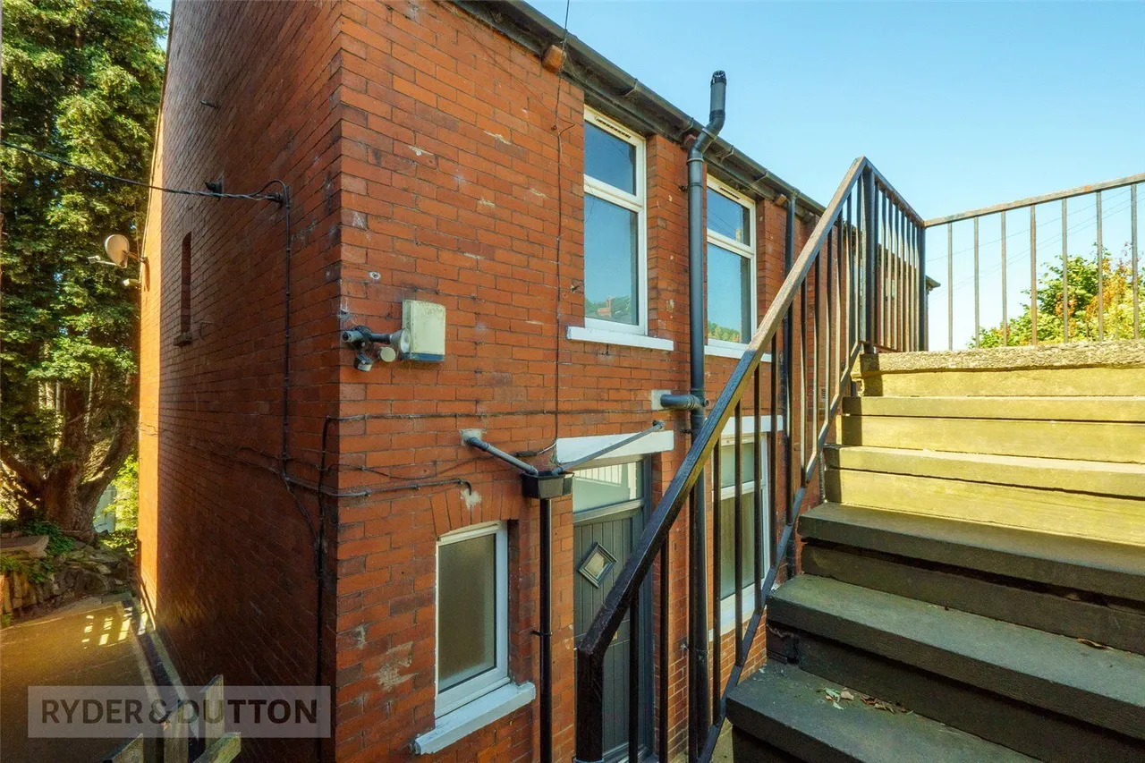 Wakefield Road, Fenay Bridge, HD8, photo 14