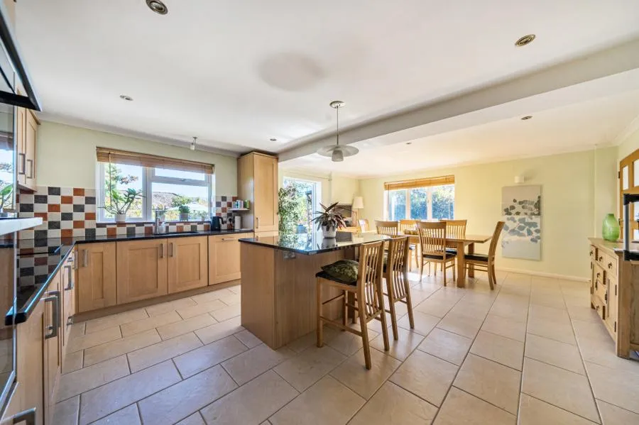 Shinfield Road, Shinfield, RG2, photo 3