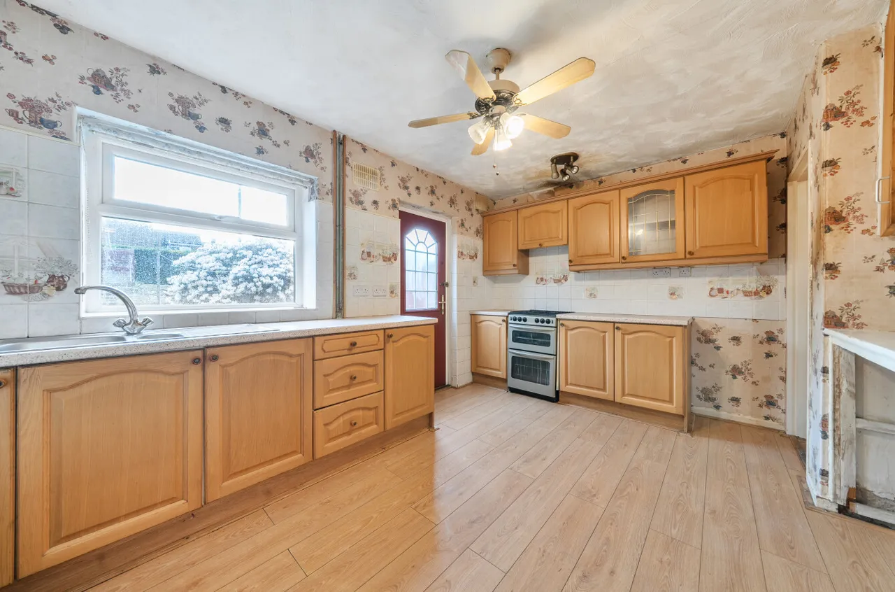 Highfield Road, Pudsey, LS28, photo 2