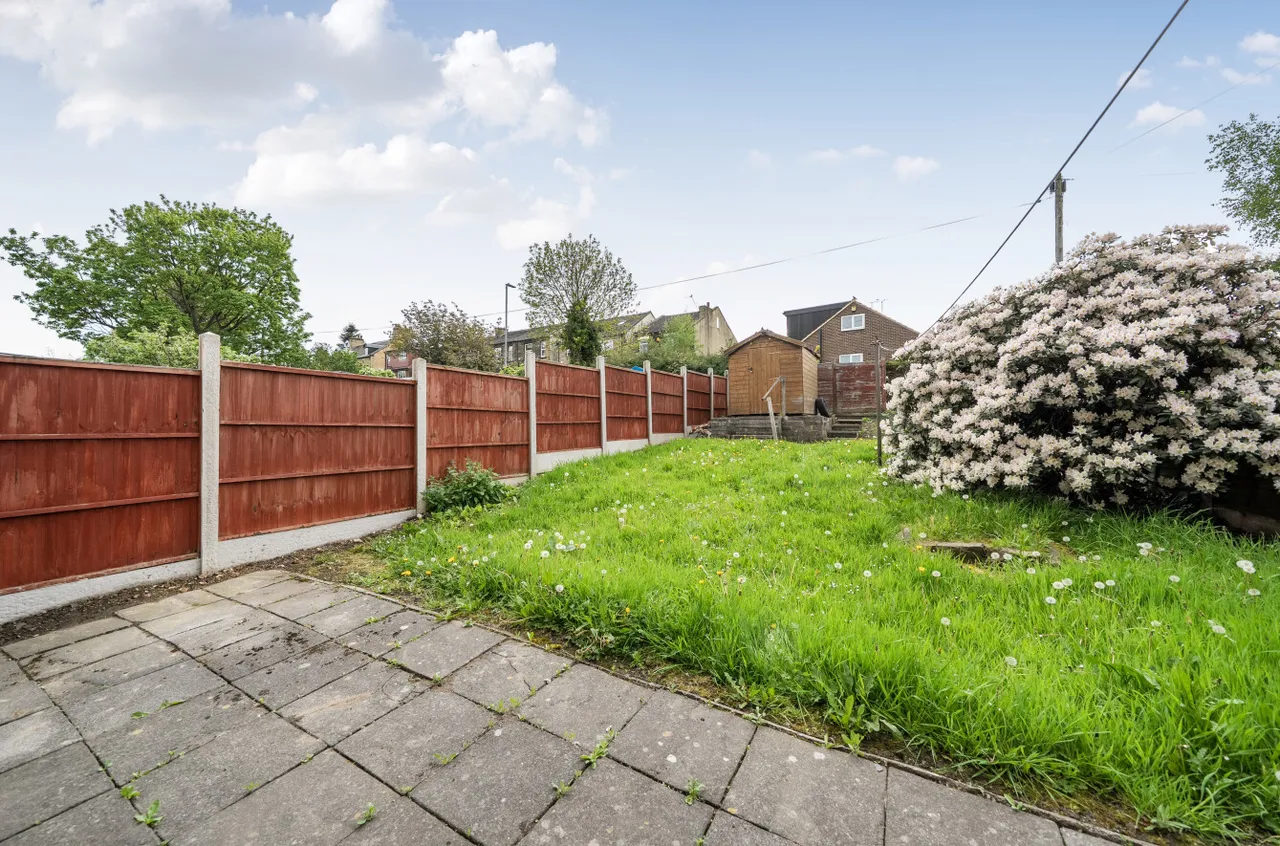 Highfield Road, Pudsey, LS28, photo 14