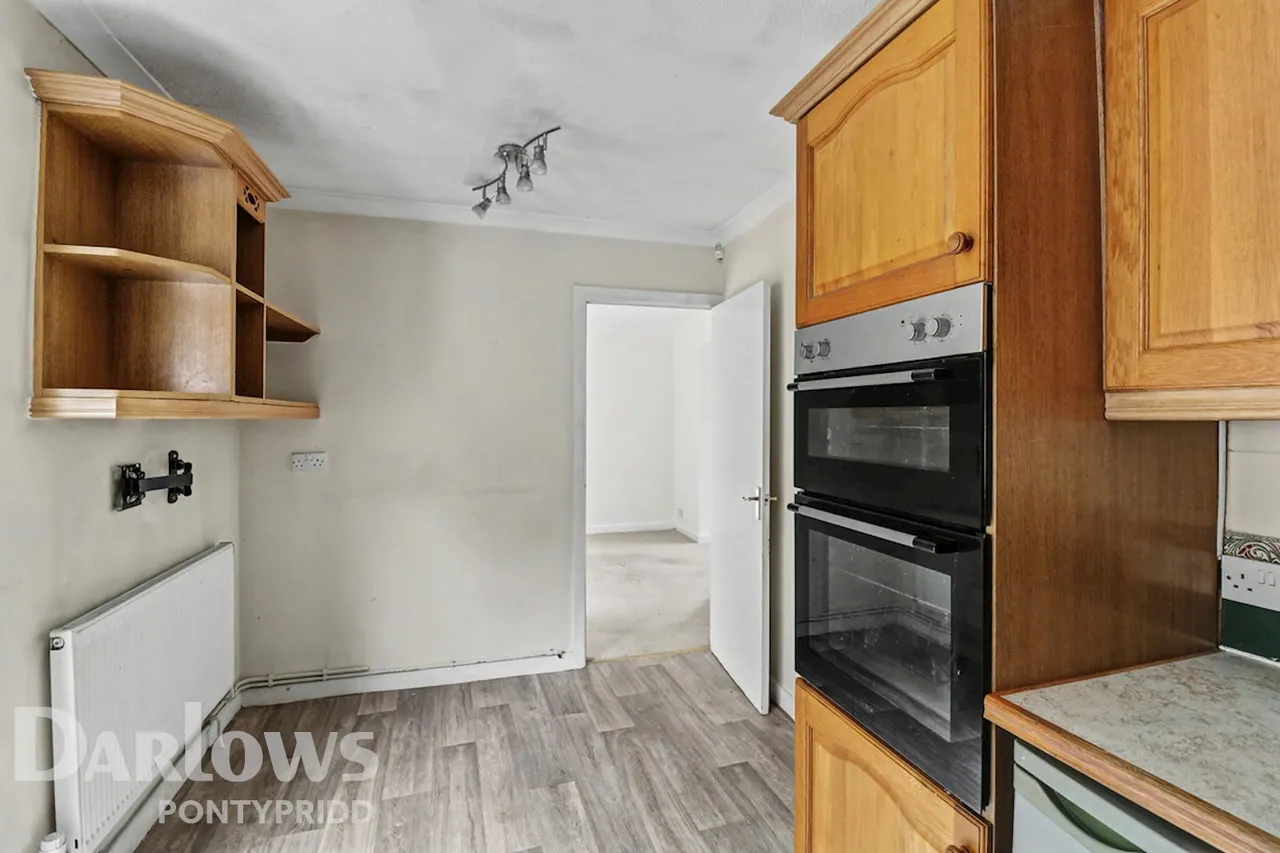 Lanwood Road, Pontypridd, photo 9