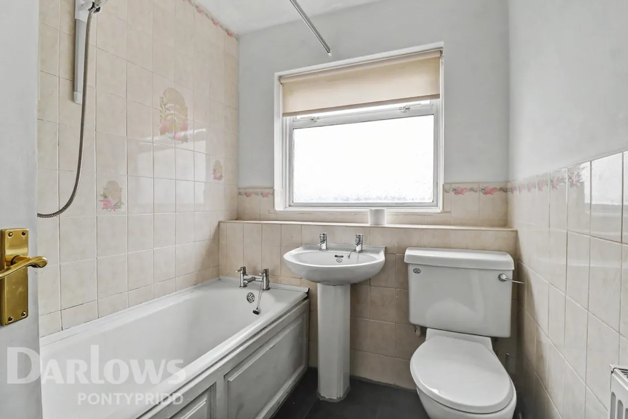 Lanwood Road, Pontypridd, photo 11