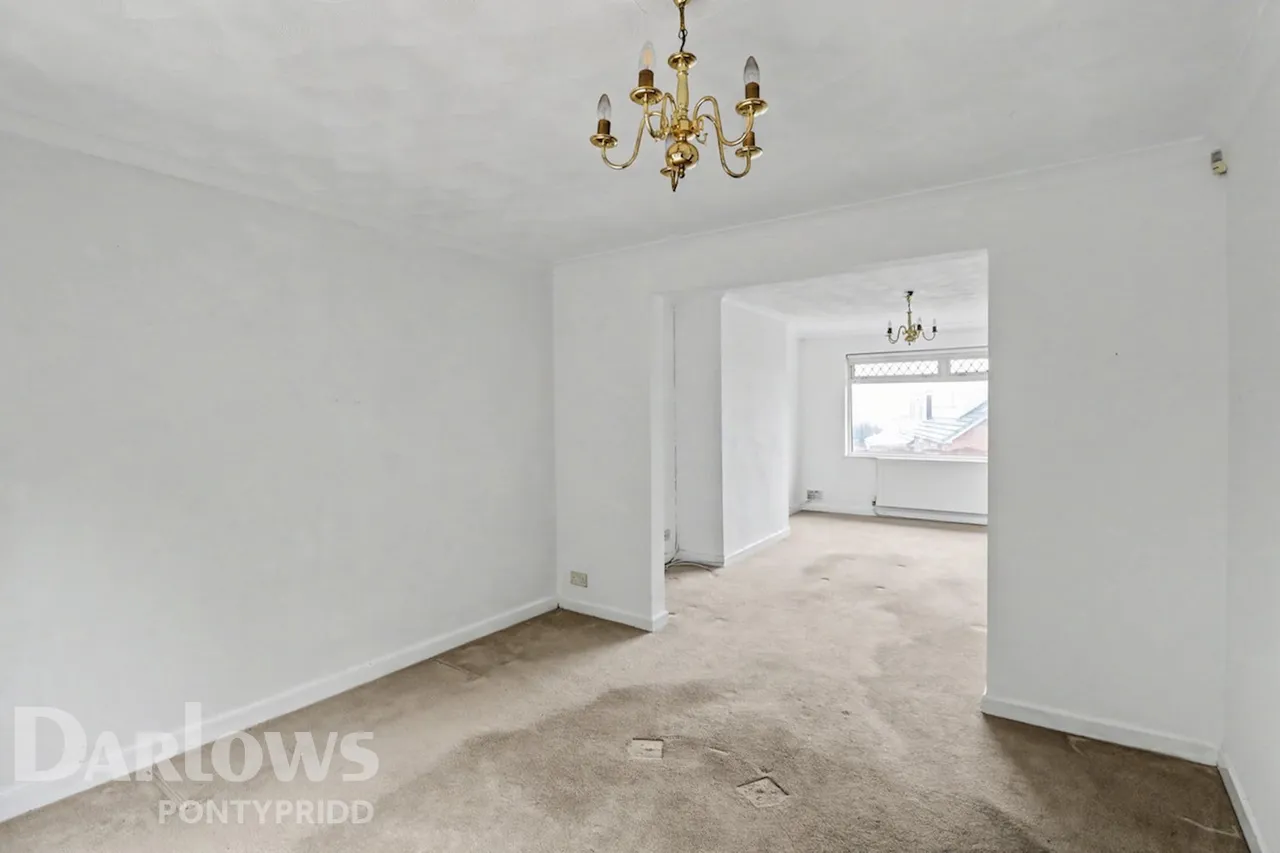 Lanwood Road, Pontypridd, photo 4