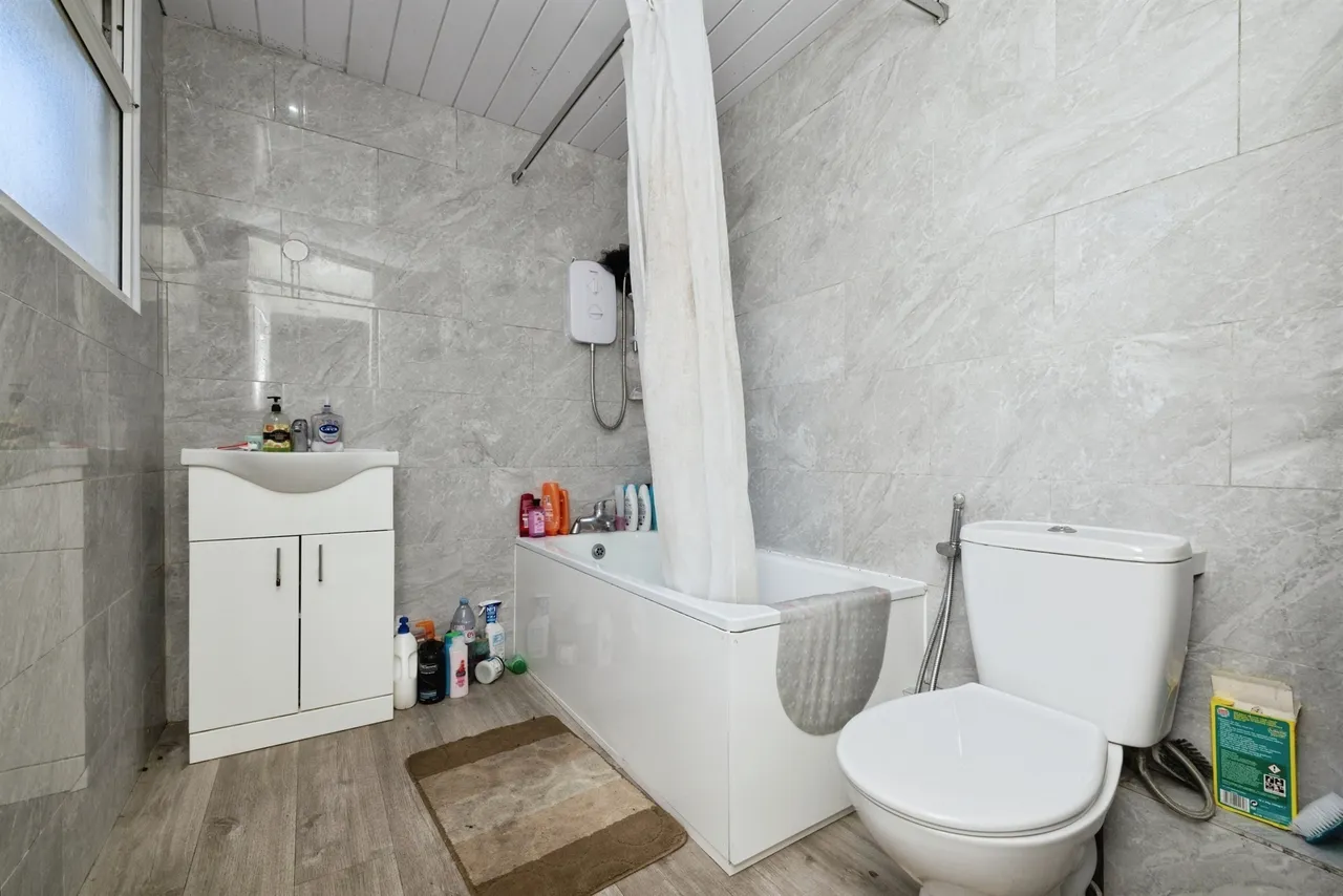Keppel Road, Dagenham, RM9, photo 8