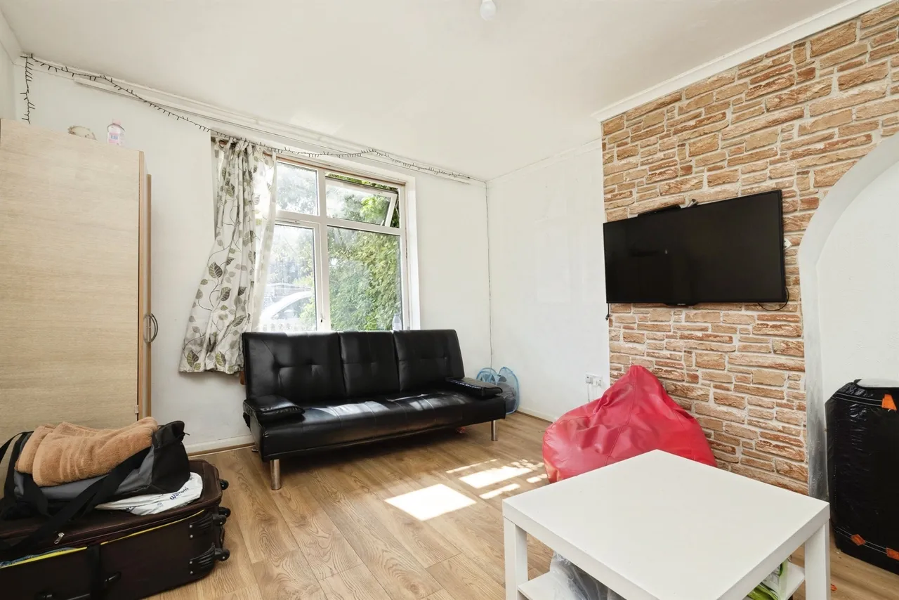 Keppel Road, Dagenham, RM9, photo 2