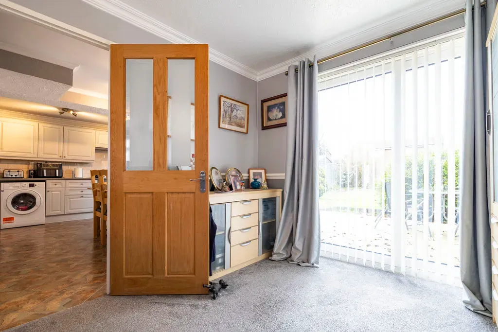 Baccara Grove, Bletchley, Milton Keynes, Buckinghamshire, MK2 3AS, photo 19