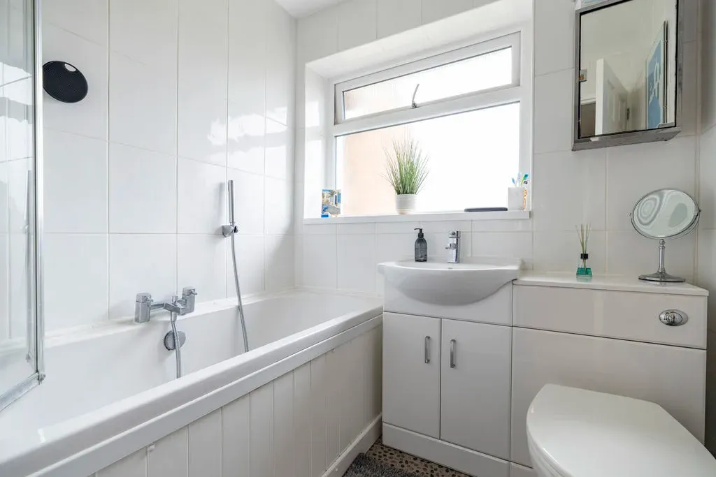 Baccara Grove, Bletchley, Milton Keynes, Buckinghamshire, MK2 3AS, photo 7