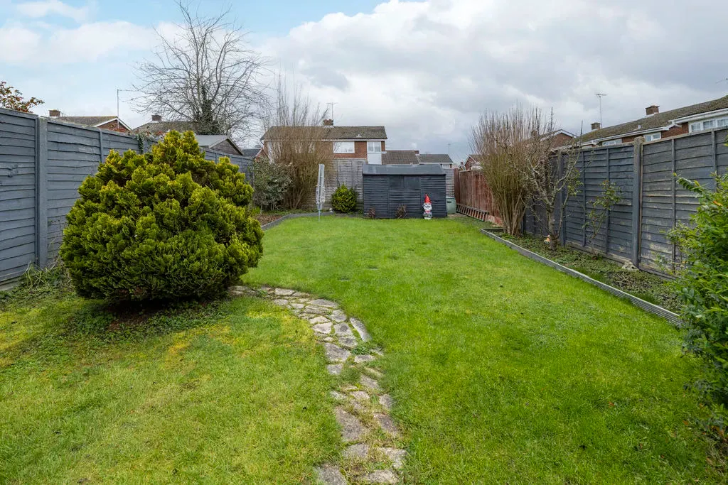 Baccara Grove, Bletchley, Milton Keynes, Buckinghamshire, MK2 3AS, photo 10