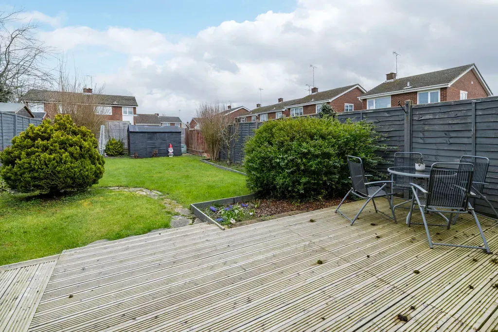 Baccara Grove, Bletchley, Milton Keynes, Buckinghamshire, MK2 3AS, photo 5