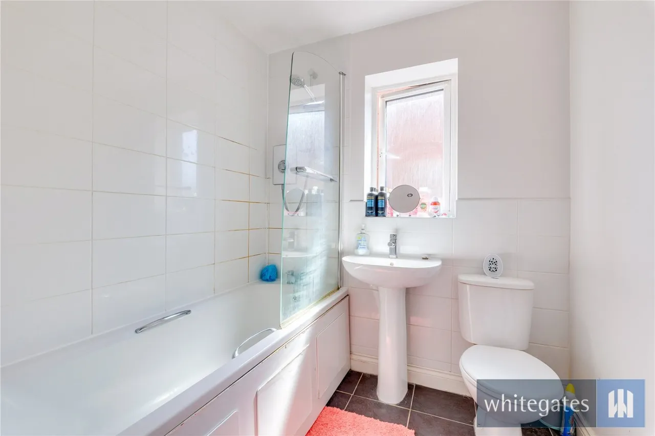 Lee Park Avenue, Liverpool, L25, photo 23