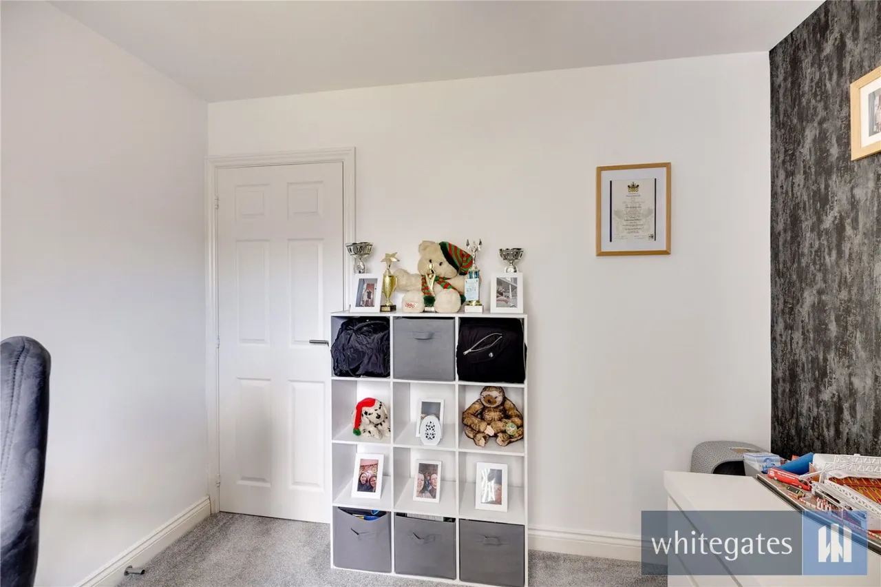 Lee Park Avenue, Liverpool, L25, photo 22
