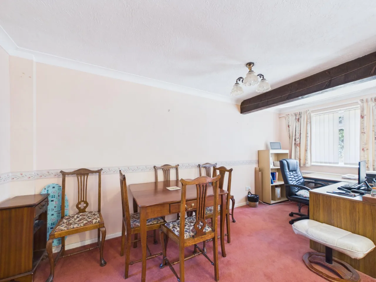 Vine Tree Close, Tadley, RG26, photo 5