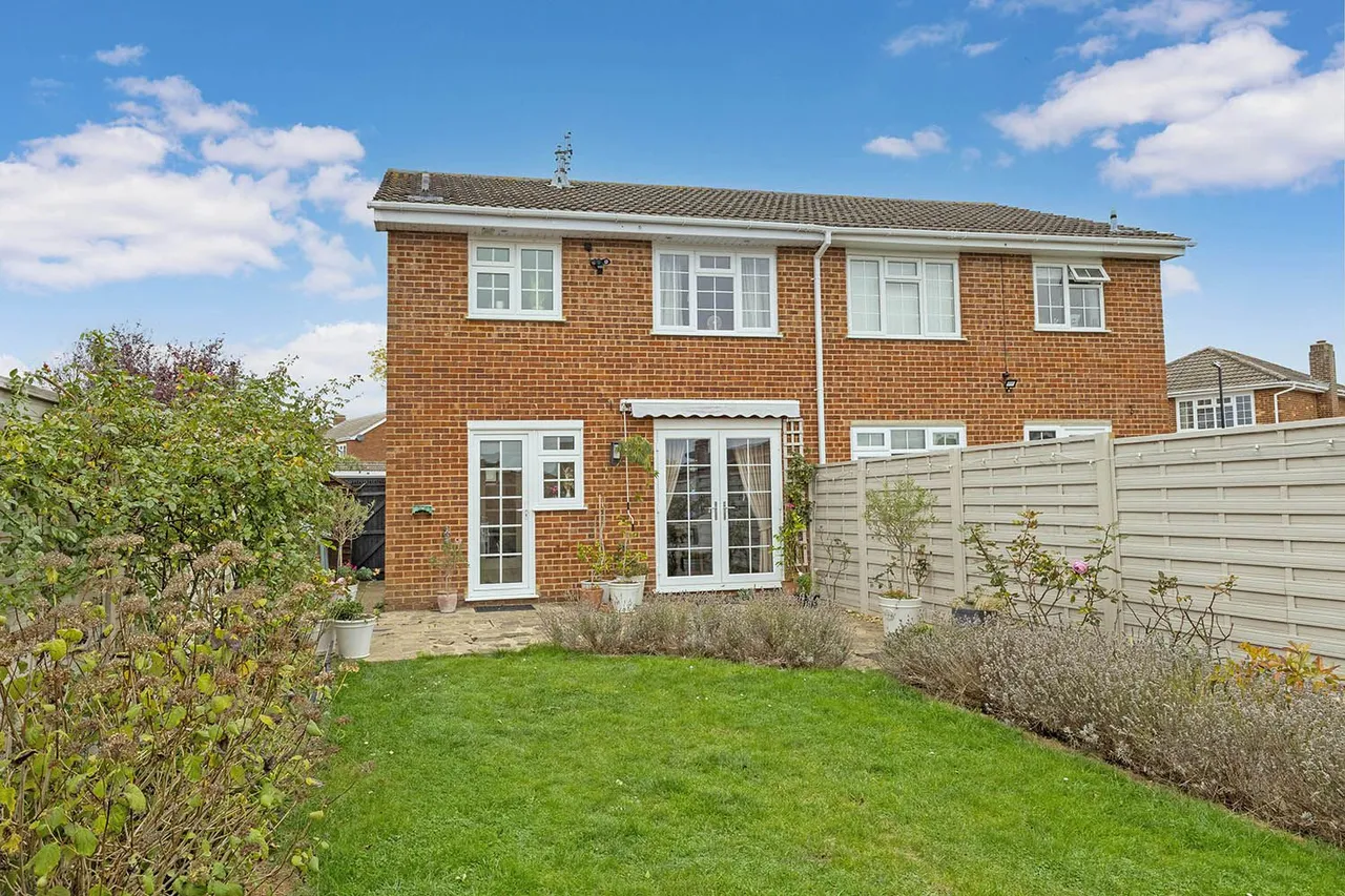Brompton Drive, Cranbrook Drive, Maidenhead, Berkshire, photo 13