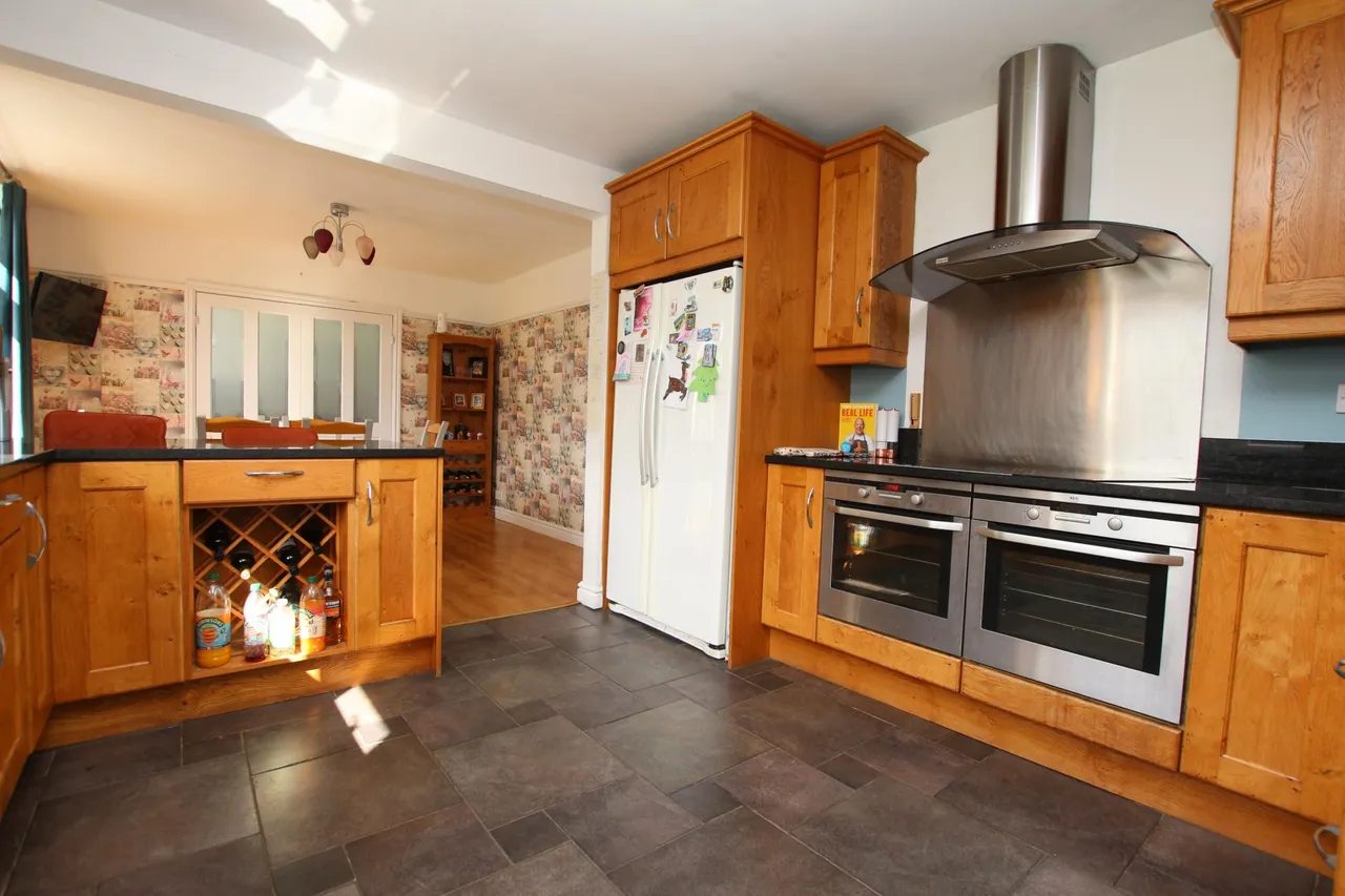 Satterley Close, Witham St Hughs, LN6, photo 2