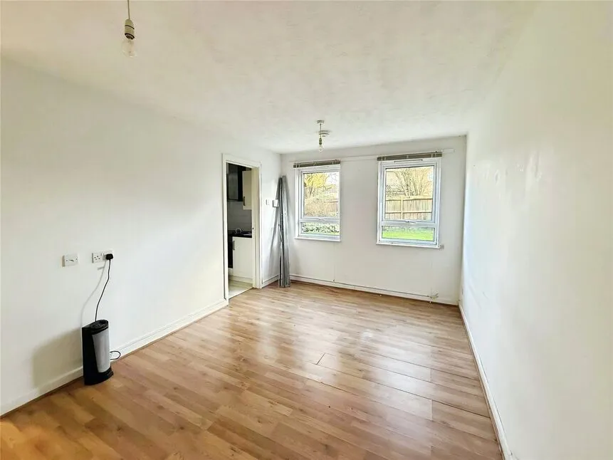 Shepperton Close, Chatham, ME5, photo 4