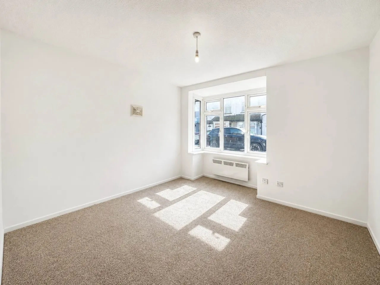 Letchworth Road, Luton, LU3 2NU, photo 3