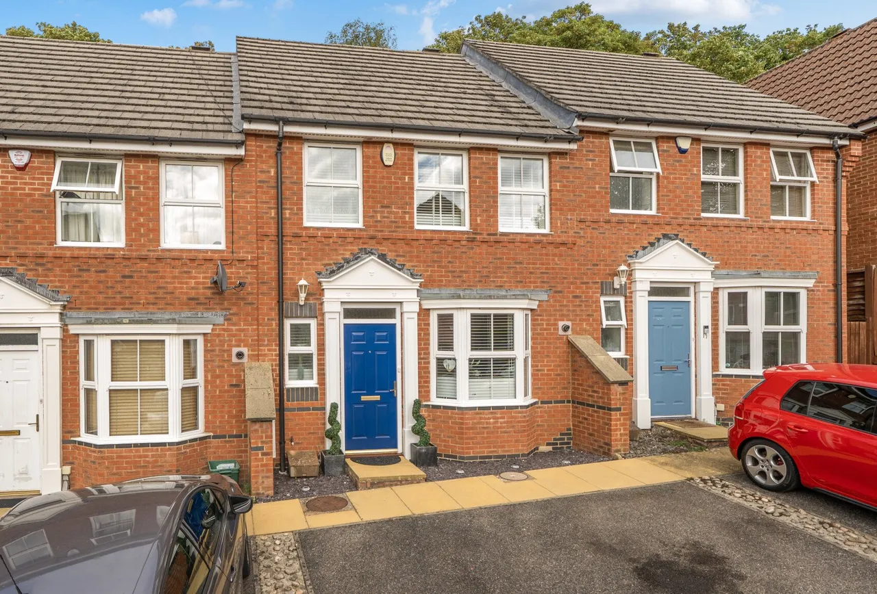 2 bed house for sale — Padstow Close, Orpington, BR6 9XL
