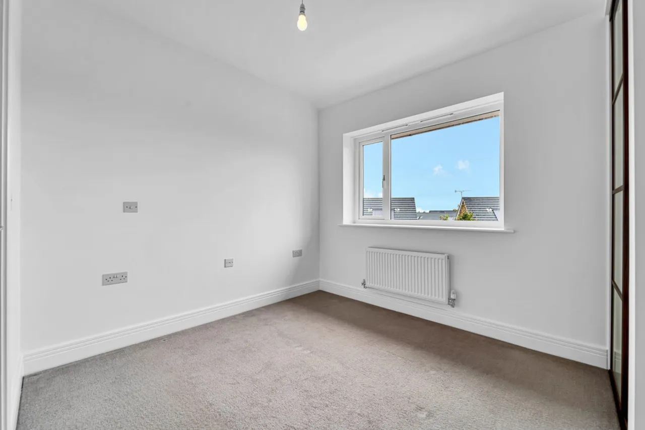 Shaw Close, Staines-upon-Thames, photo 5