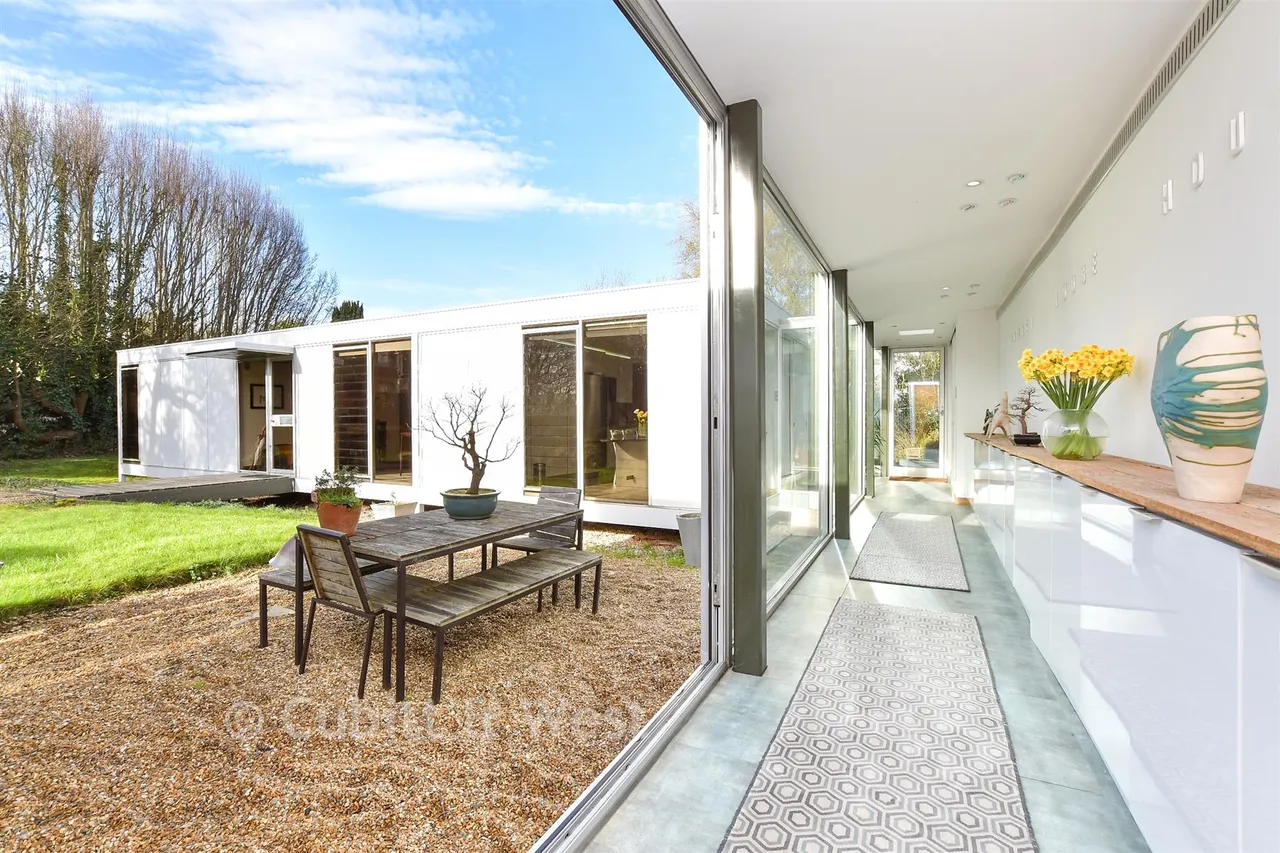 Epsom Road, Ashtead, KT21, photo 9