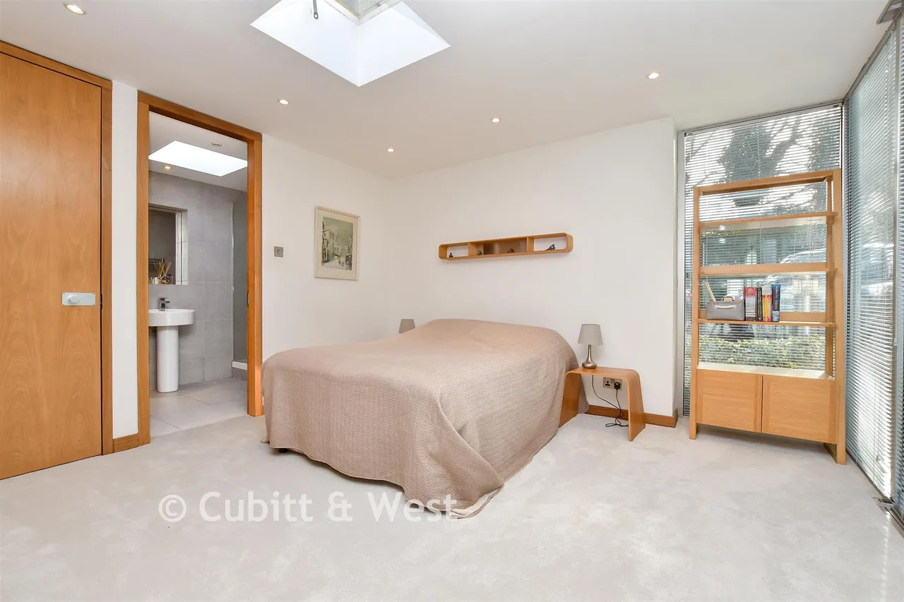 Epsom Road, Ashtead, KT21, photo 7