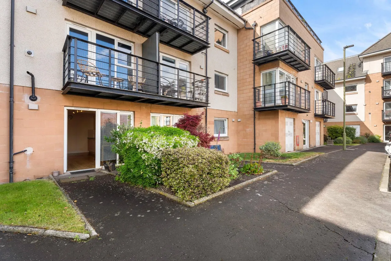 Slateford Road, Edinburgh, EH14, photo 2