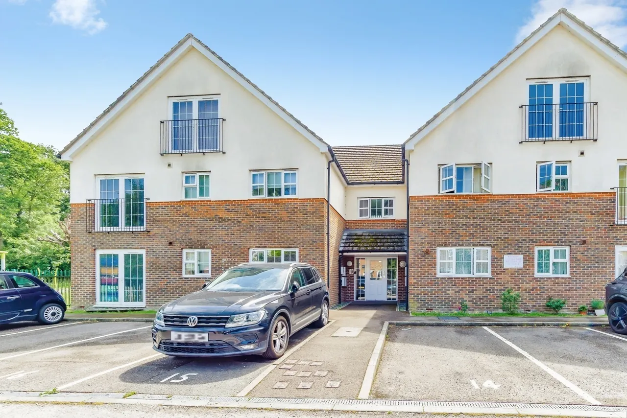 Stafford Rise, Caterham, Surrey, CR3, photo 4